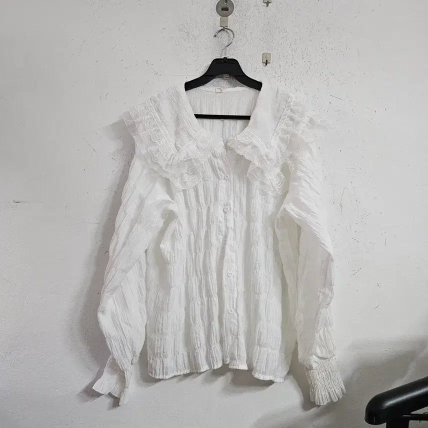 [BUNJANG] Lace Big Collar Blouse White / 레이스 빅카라 블라우스 화이트