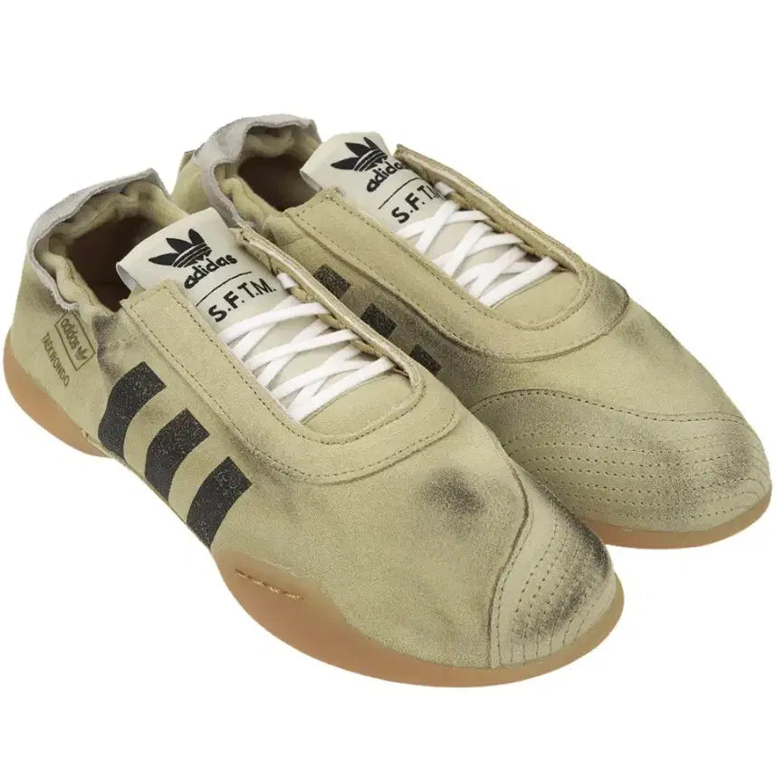 [BUNJANG] Adidas Song for the Mute Sneakers / 아디다스 송포더뮤트 255