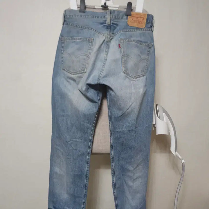 [SOLD OUT] 빈티지 리바이스 501  연청 청바지 32