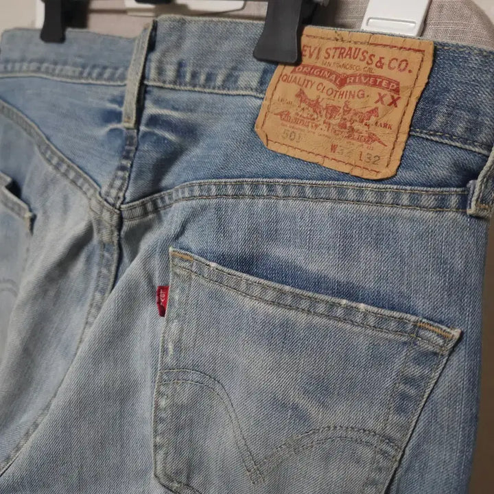 [SOLD OUT] 빈티지 리바이스 501  연청 청바지 32