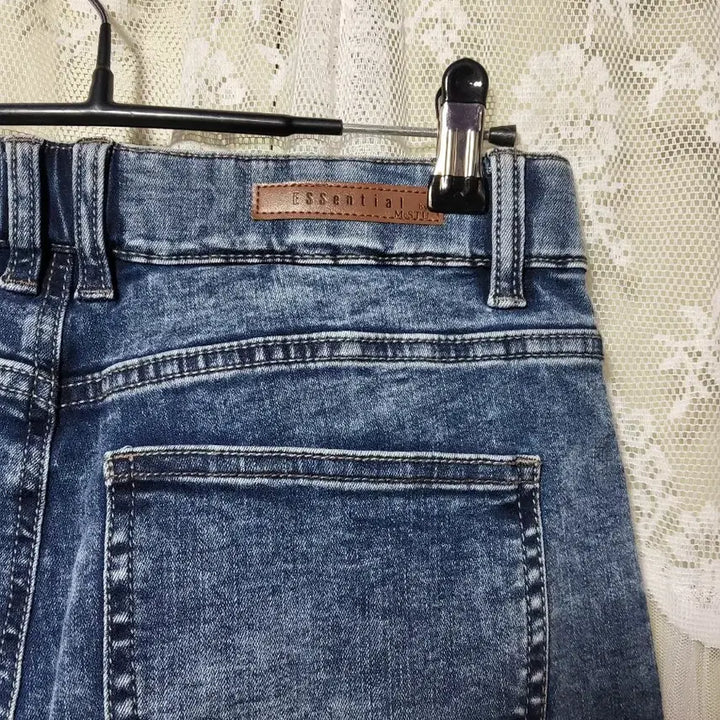 [SOLD OUT] 에센셜 넥스튜어트 MeSTUART NEW YORK 청데님 워싱 청바지