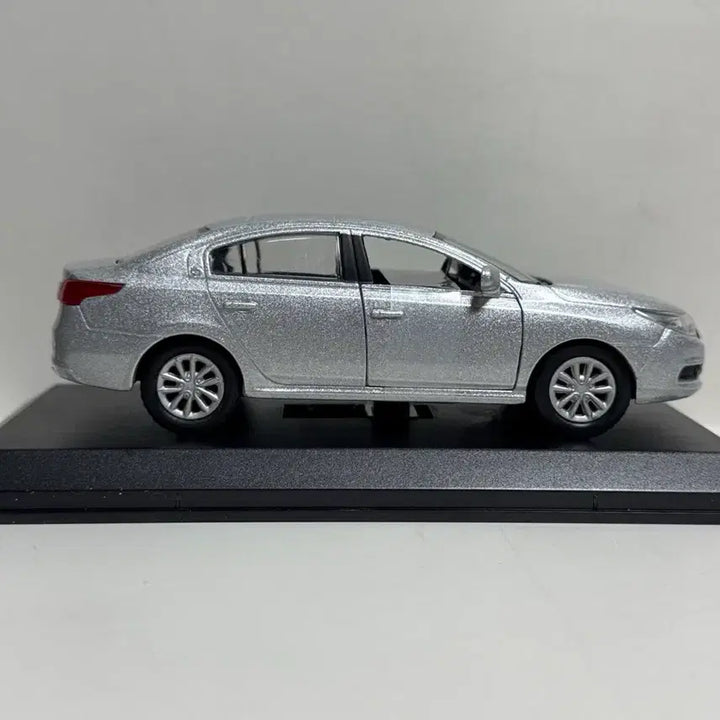 [BUNJANG] Renault Korea SM5 Miniature Car Silver / 르노 삼성 SM5 실버
