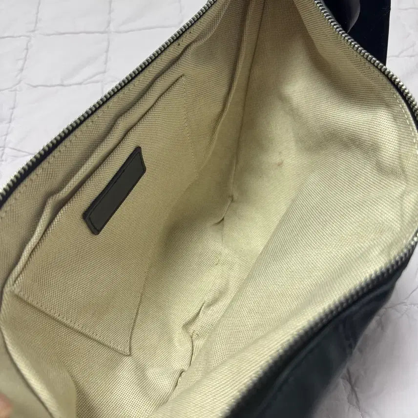 [SOLD OUT] 가죽 크로스백
