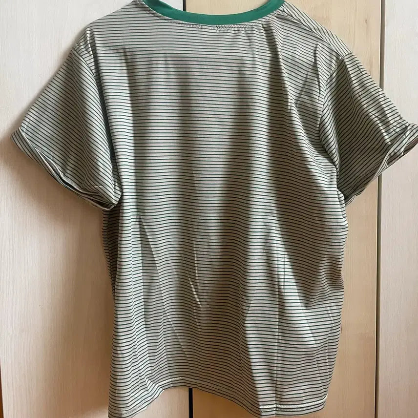 [BUNJANG] Green Striped Short-Sleeved T-Shirt / 그린 스트라이프 반팔 티셔츠