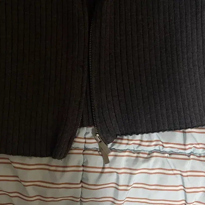 [BUNJANG] Two-Way Charcoal Knit Zip-Up / 투웨이 니트 집업