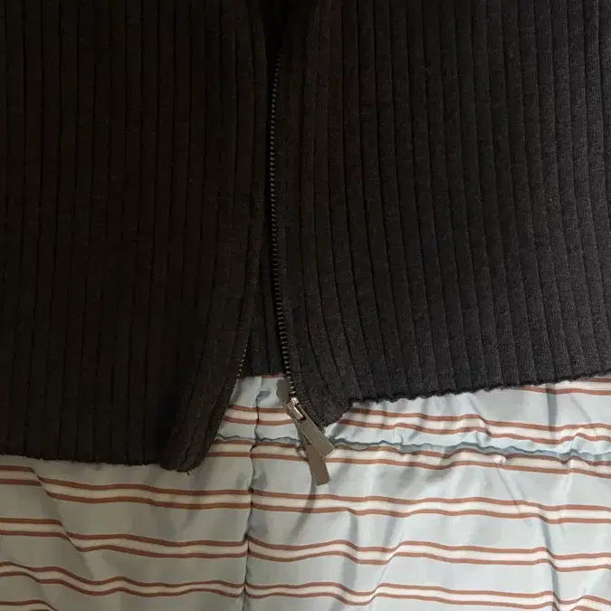[BUNJANG] Two-Way Charcoal Knit Zip-Up / 투웨이 니트 집업