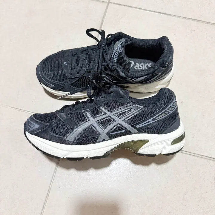 [BUNJANG] Asics Gel 1130 Black Metropolis Sneakers 240 / 아식스 젤 1130 블랙 메트로폴리스 운동화 240