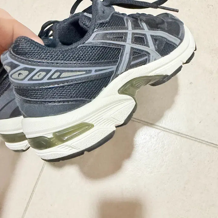[BUNJANG] Asics Gel 1130 Black Metropolis Sneakers 240 / 아식스 젤 1130 블랙 메트로폴리스 운동화 240
