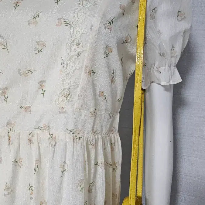 [BUNJANG] Ivory Lace Floral Print Dress / 아이보리 레이스 자크 안감 잔꽃 원피스... 반품 48 길이 90