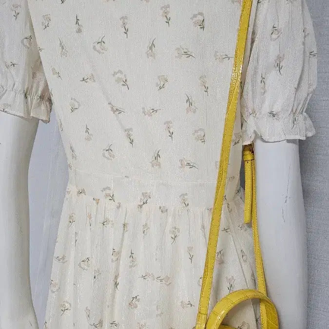[BUNJANG] Ivory Lace Floral Print Dress / 아이보리 레이스 자크 안감 잔꽃 원피스... 반품 48 길이 90