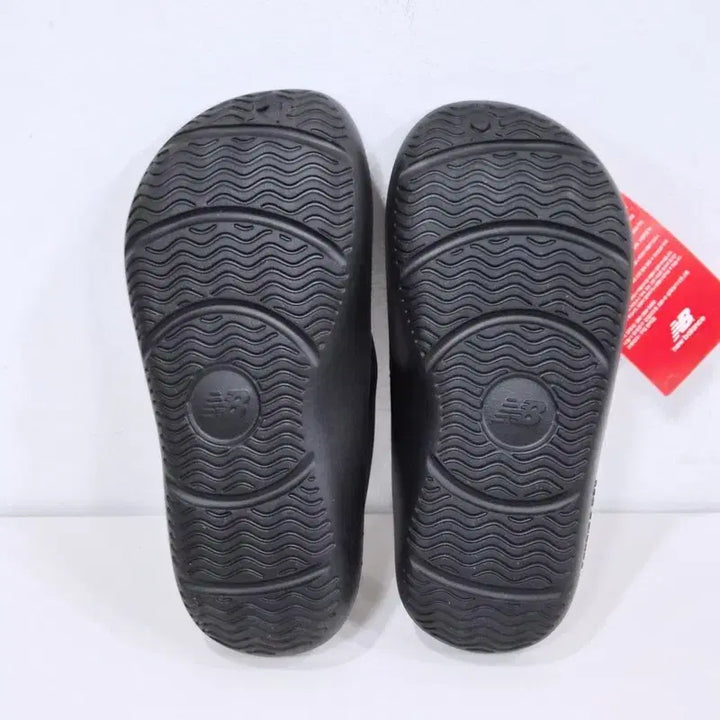 [SOLD OUT] 뉴발란스 토앤토 플립플랍 쪼리 s