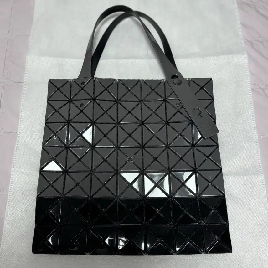 [SOLD OUT] 바오바오 프리즘 토트백