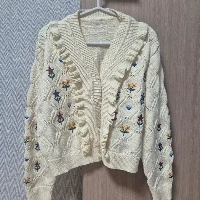 [BUNJANG] KUOSE Ivory Cardigan / KUOSE 여성 가디건