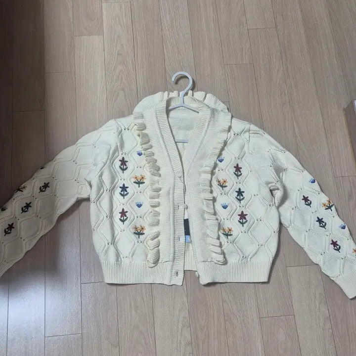 [BUNJANG] KUOSE Ivory Cardigan / KUOSE 여성 가디건