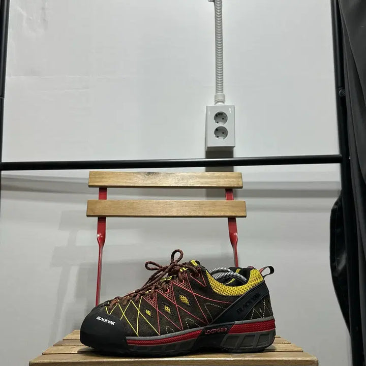 [BUNJANG] Black Yak Route Ridge Trekking Shoes / 275) 블랙야크 트레킹화 남성 남자 등산화 루트 릿지