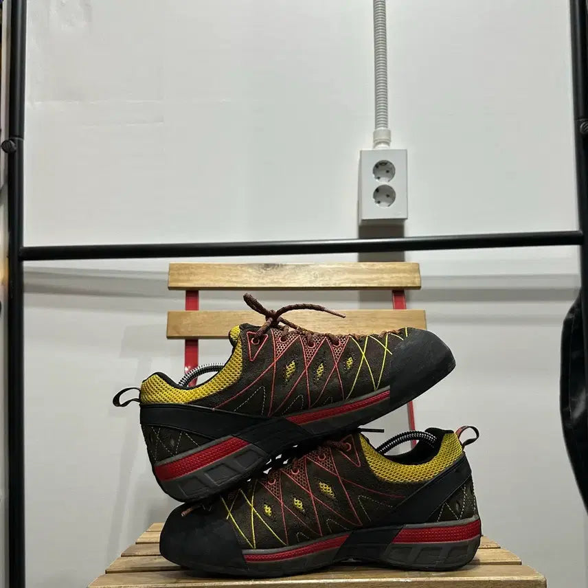 [BUNJANG] Black Yak Route Ridge Trekking Shoes / 275) 블랙야크 트레킹화 남성 남자 등산화 루트 릿지