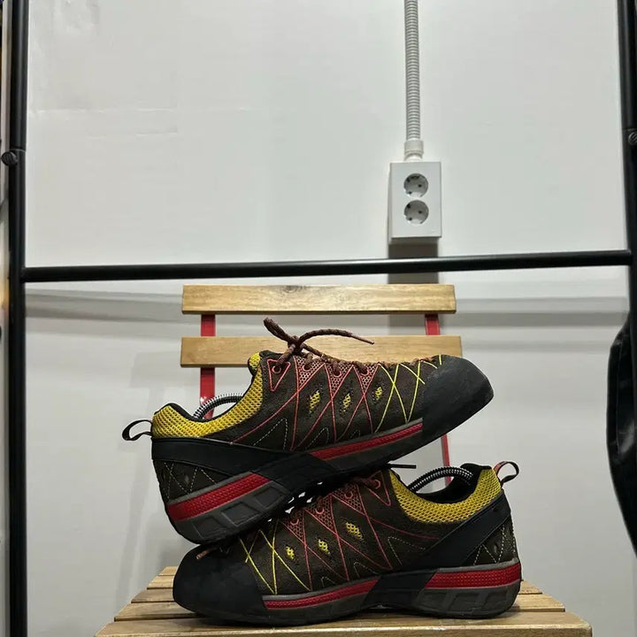 [BUNJANG] Black Yak Route Ridge Trekking Shoes / 275) 블랙야크 트레킹화 남성 남자 등산화 루트 릿지