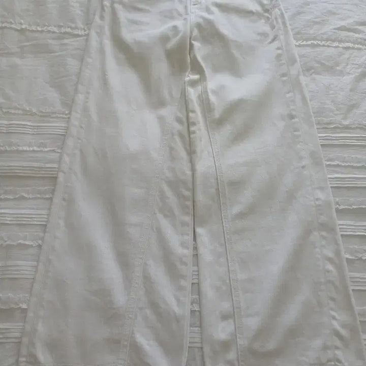 [SOLD OUT] 마쥬 화이트 더님  36