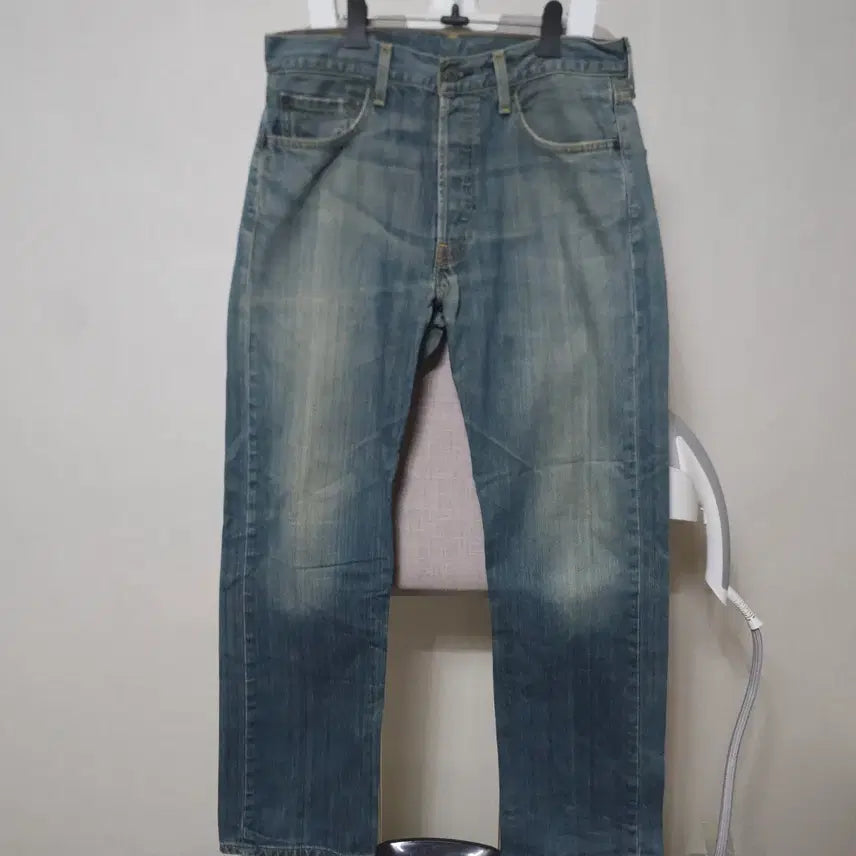 [SOLD OUT] 빈티지 리바이스501청바지 33
