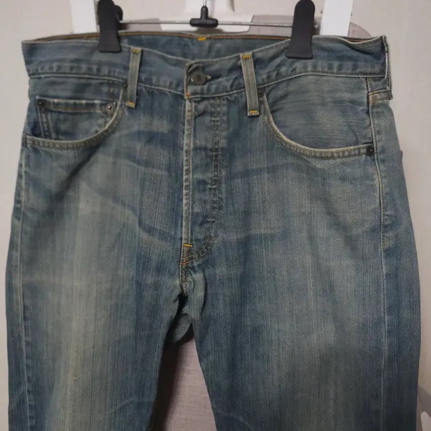 [SOLD OUT] 빈티지 리바이스501청바지 33
