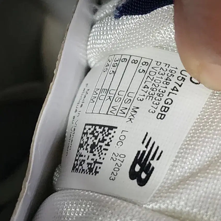 [BUNJANG] New Balance 574 Navy Sneakers / 뉴발란스 574 네이비 245사이즈