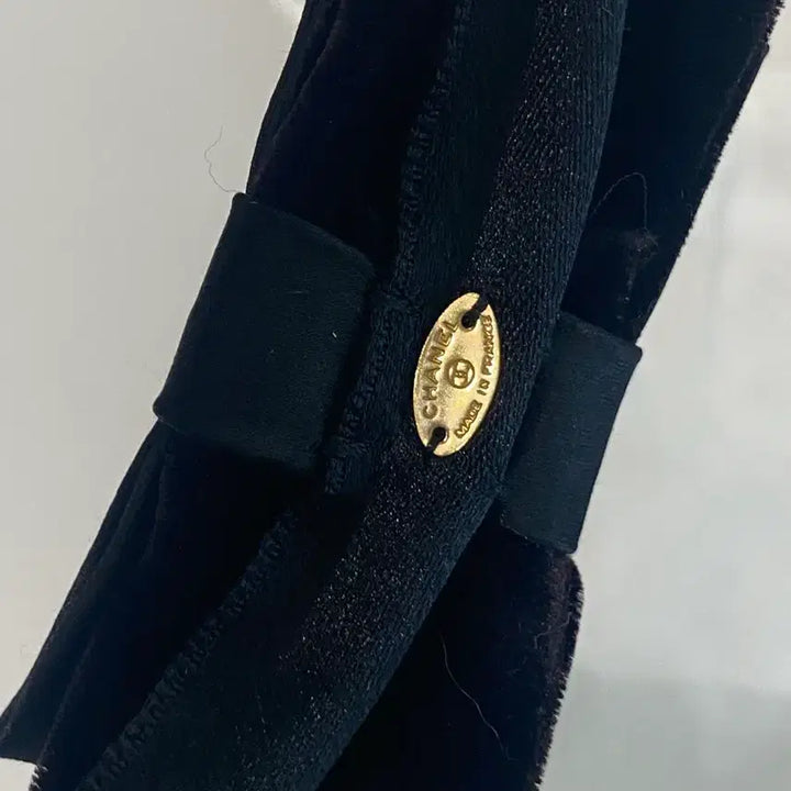[BUNJANG] Chanel Velvet Black Ribbon Headband / 샤넬 벨벳 블랙 리본 헤어밴드