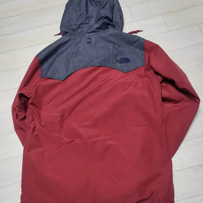 [SOLD OUT] 노스페이스 후드 바람막이점퍼 100