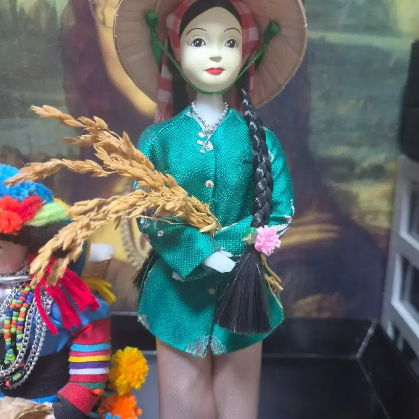 [BUNJANG] Laos Vietnam Folk Costume Dolls Set / 라오스 베트남 민속의상 인형2