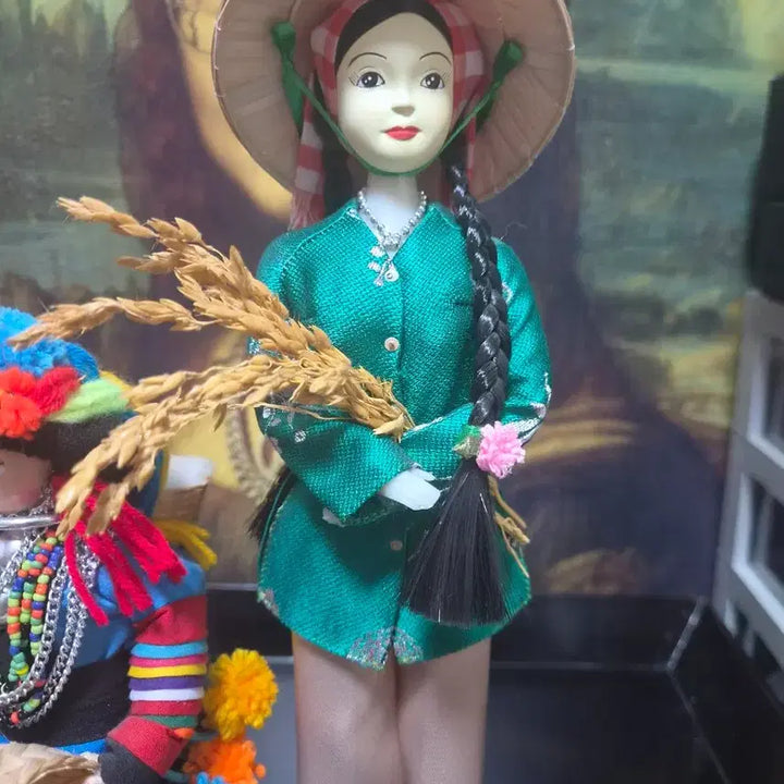 [BUNJANG] Laos Vietnam Folk Costume Dolls Set / 라오스 베트남 민속의상 인형2