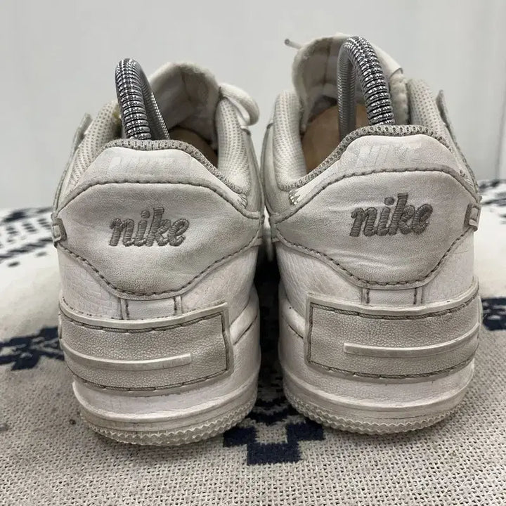 [BUNJANG] Nike Air Force 1 Shadow Triple White Sneakers 240 / 나이키 에어포스1 섀도우 트리플 화이트 스니커즈 240 X00263