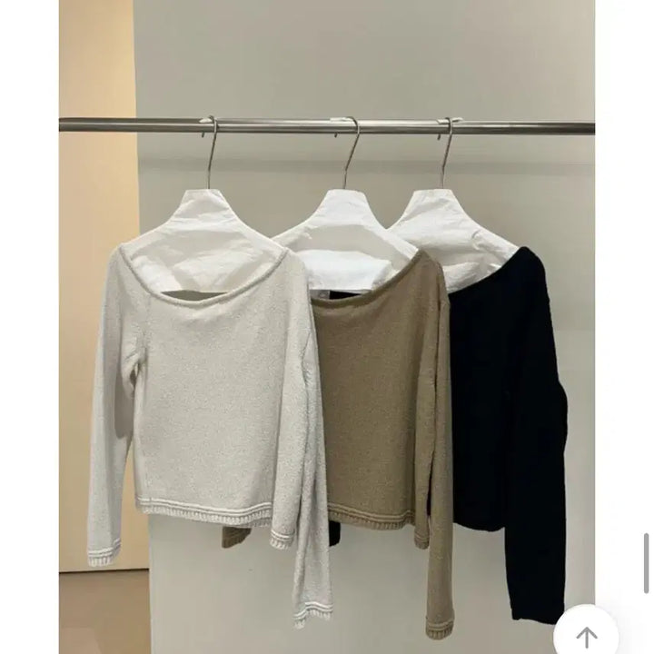 [BUNJANG] NOFF Mood Off Off-Shoulder Knit (Navy) / 노프 mood off knit 오프숄더 니트 (네이비)