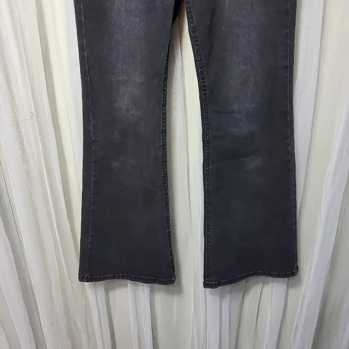 [BUNJANG] Millioncor Black Bootcut Denim Pants / 밀리언코르Millioncor 블랙 부츠컷 데님 팬츠