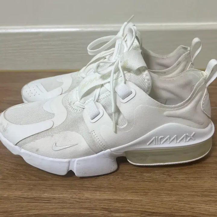 [BUNJANG] Nike Air Max Infinity Sneakers 240 / 나이키 에어맥스 인피니티 운동화 240