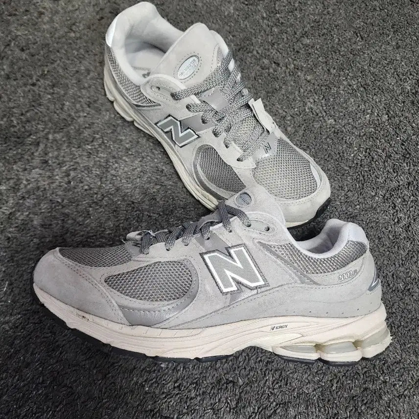 [BUNJANG] New Balance ML2002 Sneakers / 뉴발란스 ML2002  290사이즈