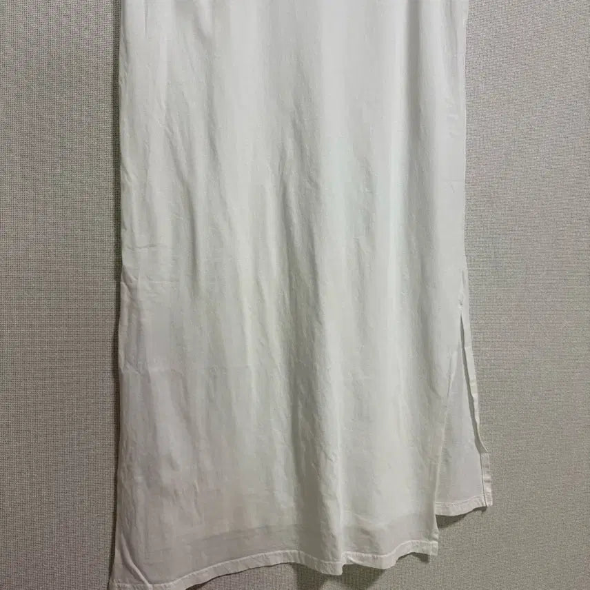 [BUNJANG] White Side Slit Dress (Free Size) / (맘)옆트임 화이트원피스(Free)