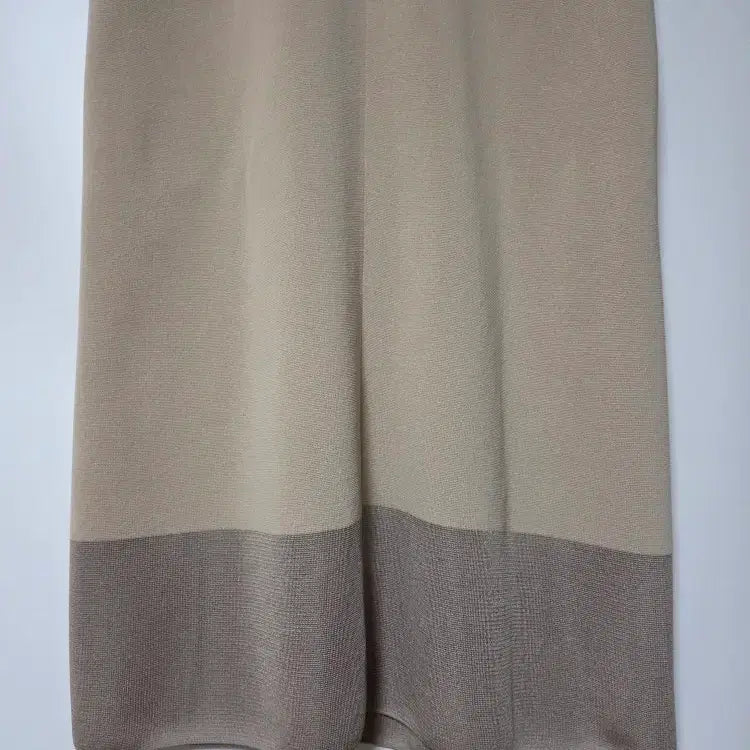 [SOLD OUT] 르베이지 LEBEIGE 20 텍스처 블록 롱 니트 베스트