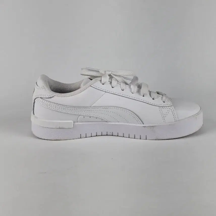 [BUNJANG] Puma Zada Renew White Sneakers / 푸마 자다 리뉴 화이트 스니커즈 운동화 230.ㄷ