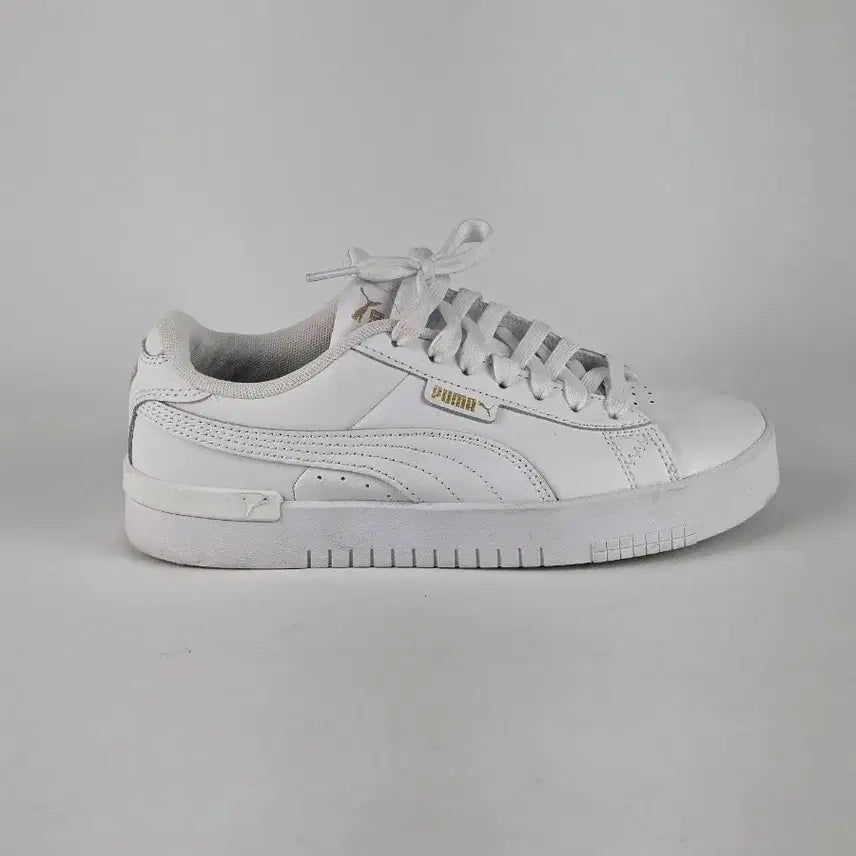 [BUNJANG] Puma Zada Renew White Sneakers / 푸마 자다 리뉴 화이트 스니커즈 운동화 230.ㄷ
