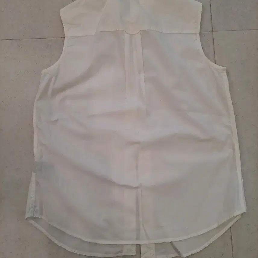 [BUNJANG] Lauren Ralph Lauren White Sleeveless Shirt / 로렌 랄프로렌 화이트 민소매 셔츠