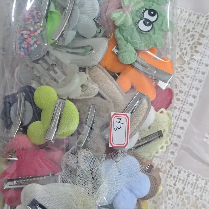 [SOLD OUT] H3 새상품 귀여운 유아 머리핀 세트 50개 일괄