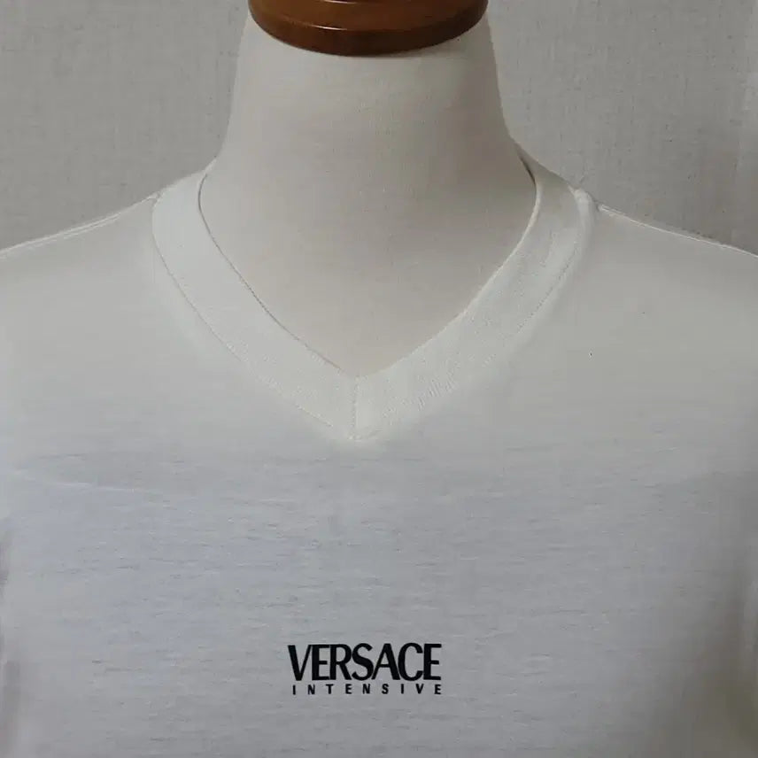 [SOLD OUT] 베르사체 화이트 V넥 긴팔 티셔츠