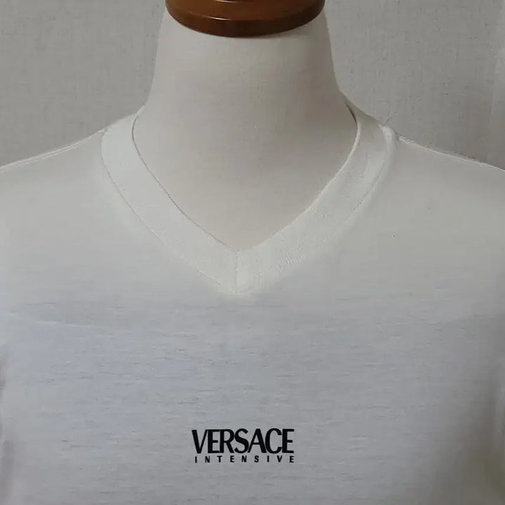 [SOLD OUT] 베르사체 화이트 V넥 긴팔 티셔츠