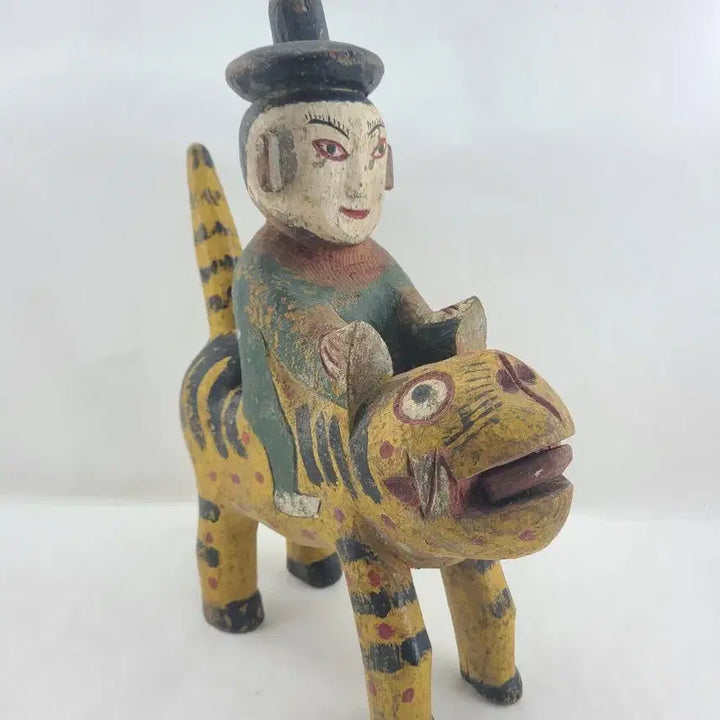 [BUNJANG] Wooden Tiger Rider Sculpture Ornament / 호랑이 탄 사람 나무 조각상 장식품