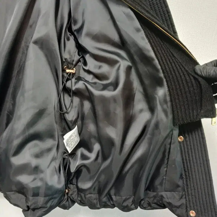 [BUNJANG] AtG Black Short Padded Jumper / AtG 블랙 숏패딩 점퍼