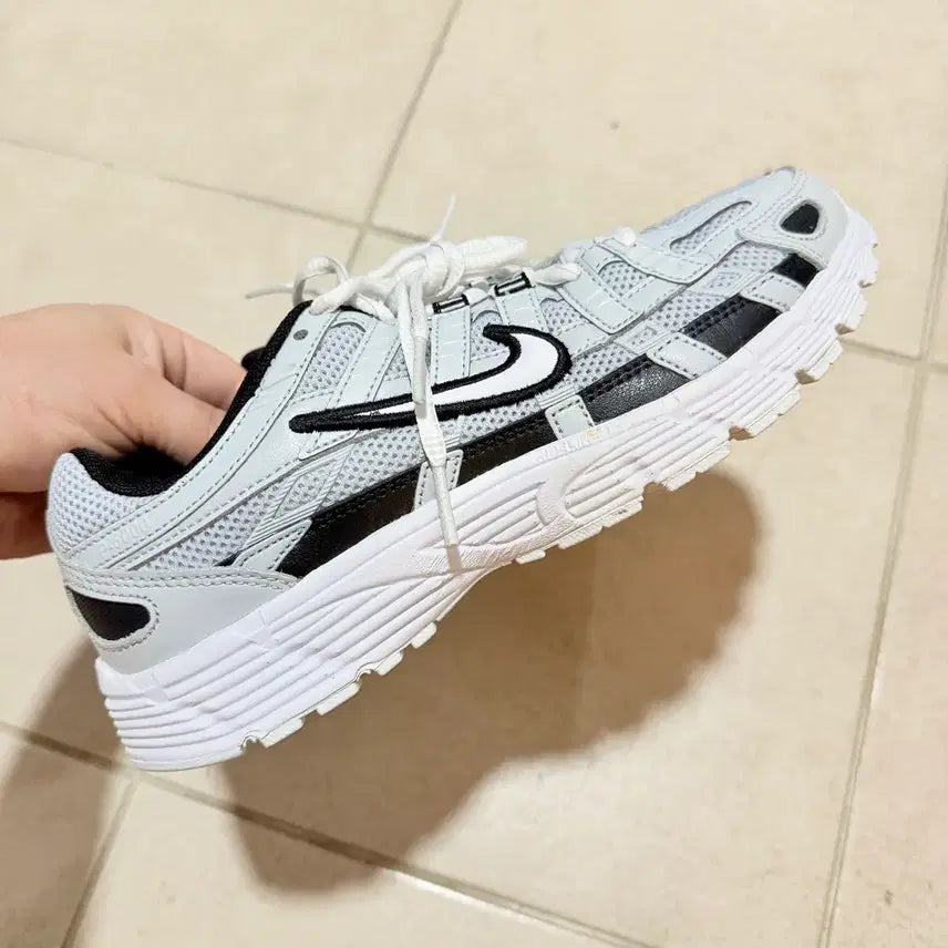 [SOLD OUT] 나이키 P-6000 퓨어 플래티넘 운동화 240