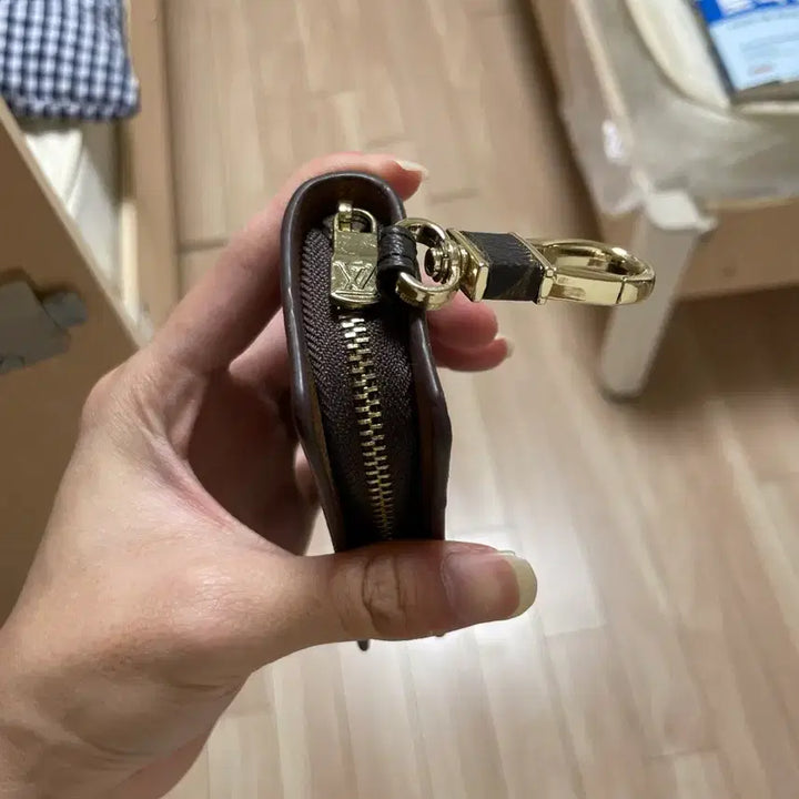 [SOLD OUT] 루이비통 모노그램 키 파우치