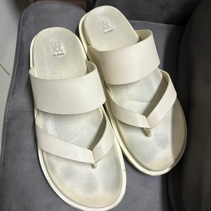 [BUNJANG] Yase 4cm Thong Sandals / 275-280 야세 4cm 쪼리 샌들 파인레더
