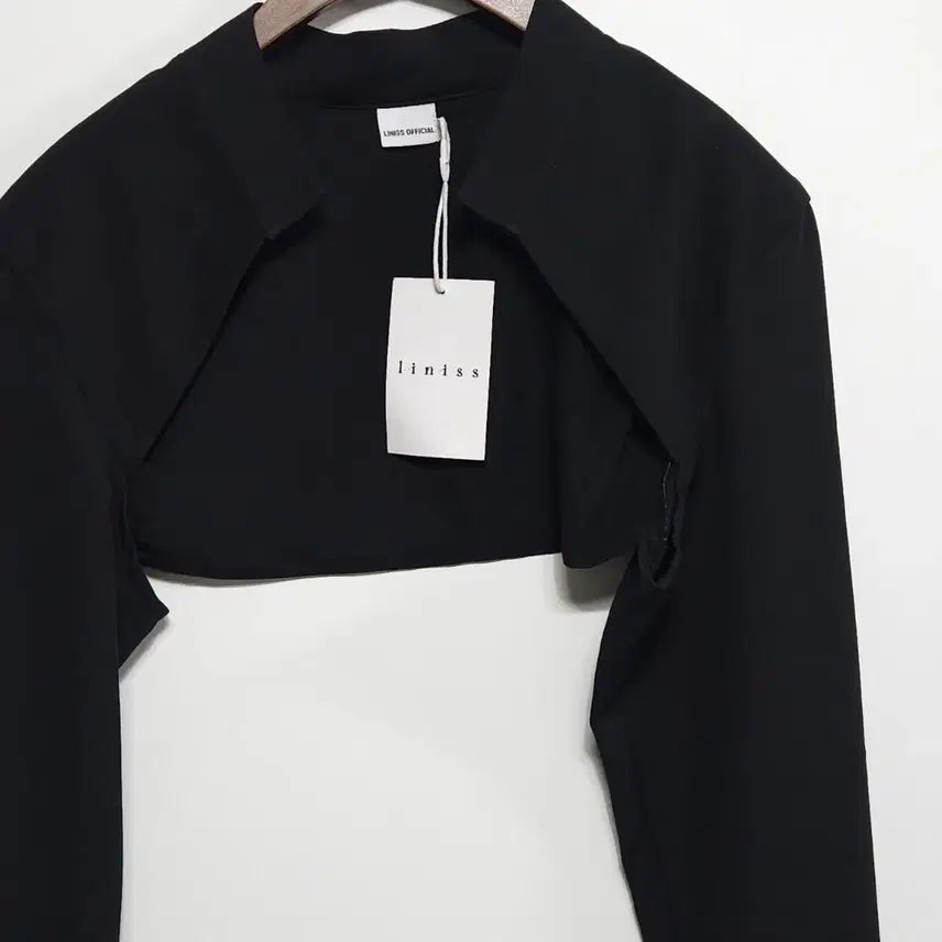 [BUNJANG] LINISS Cropped Bolero Jacket - Black / 리니스(LINISS) 크롭 볼레로 자켓 블랙 유니크 디자이너룩
