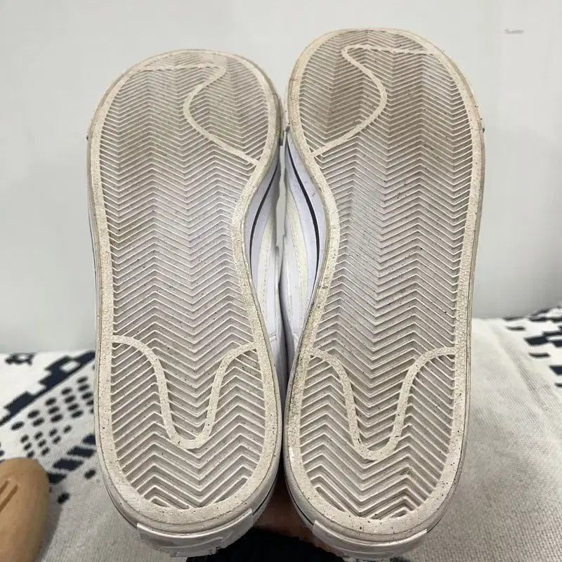 [BUNJANG] Nike Court Legacy Next Nature Sneakers 260 / 나이키 코트 레거시 넥스트 네이처 스니커즈 260 X00265
