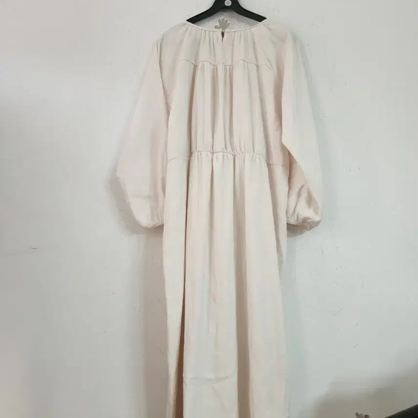 [BUNJANG] Ivory Long Dress with Ribbon, Free Size / 아이보리 롱 원피스 리본끈 free사이즈